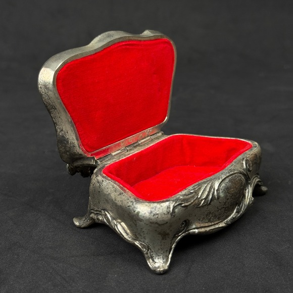 Vintage Princess Silverplate HF-0253 Jewelry Trinket Box Red Velvet Lined Japan - Picture 1 of 12